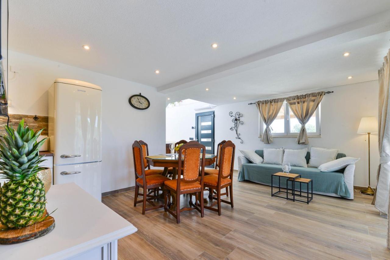 Modern Rustic Villa Kate Benkovac Extérieur photo